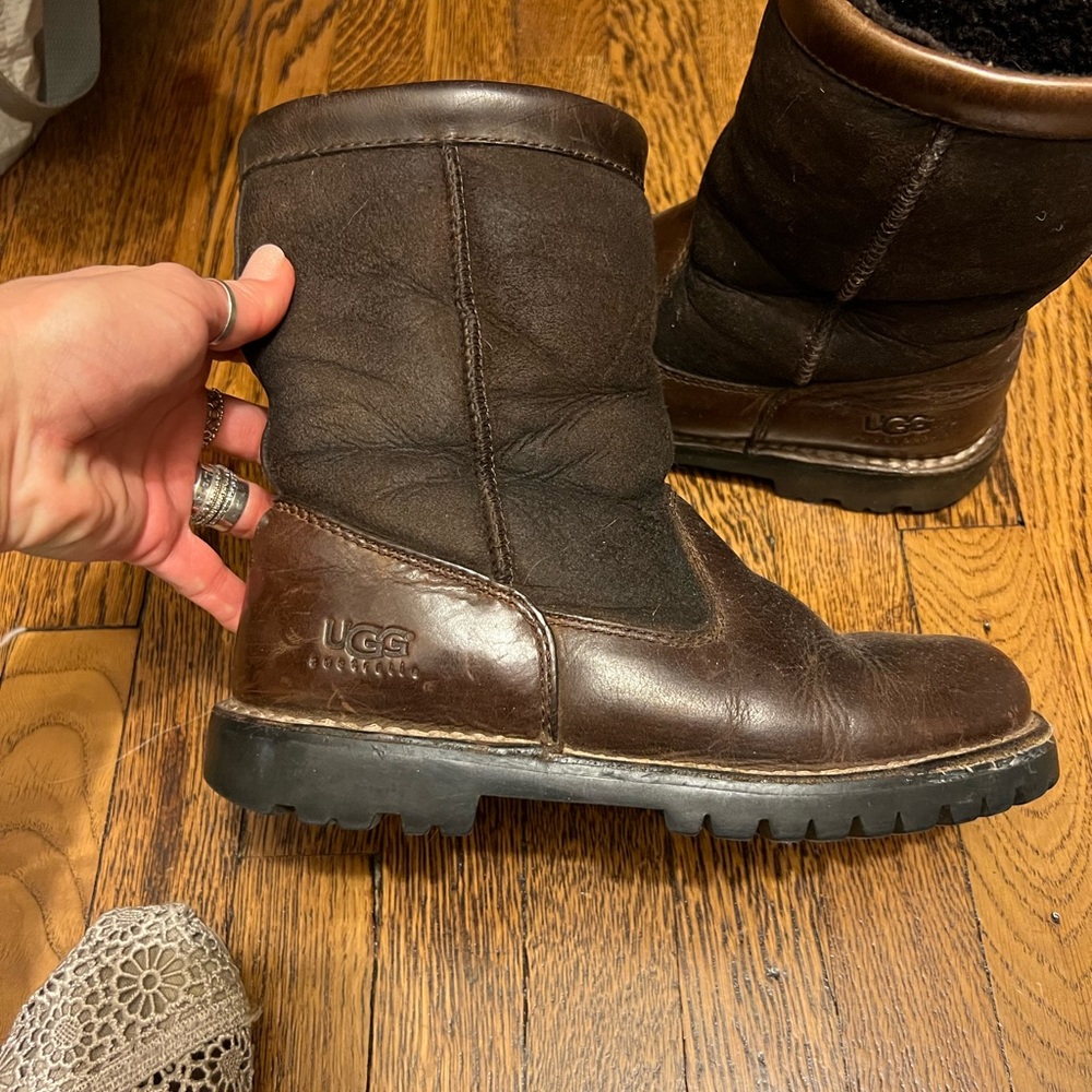 Ugg boot 6